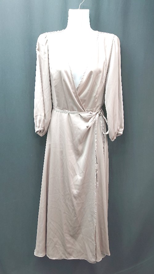 ◇ Isn't She? イズントシー きれい系 フロントリボン 袖口ゴム 長袖 ガウン 表記なし ピンク レディー..