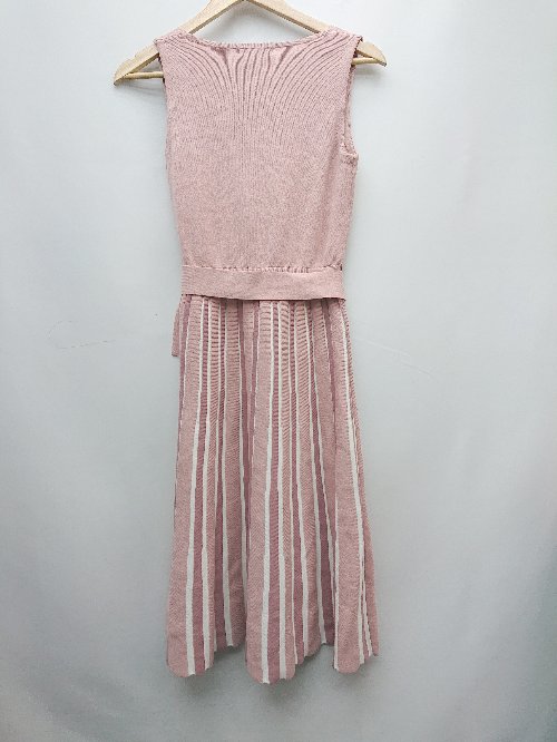 ◇ ◎ BE RADIANCE ストライプ Vネック ノースリーブ 膝下丈 ニット ワンピース サイズF ピンク ホワイト レディース P 【中古】