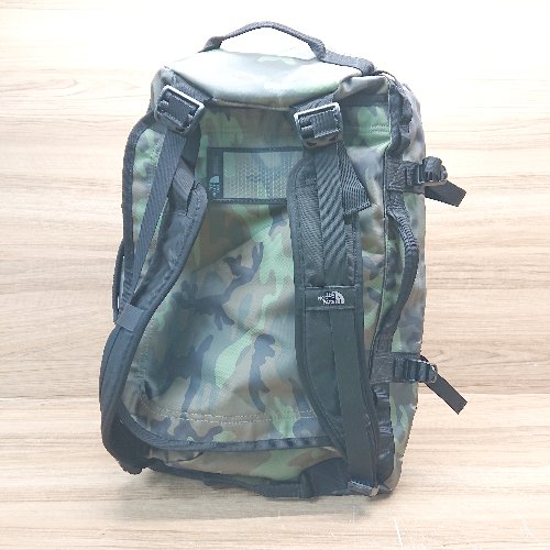 ◇ THE NORTH FACE アウトドア カモフラ 迷彩柄 大容量 レジャー リュックサック カーキ/ブラック メンズ/レディース E 【中古】
