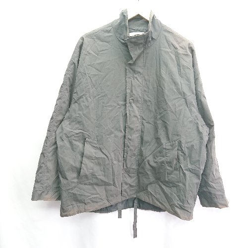 ■ remer リメール スタンドカラー ファスナーあり 長袖 オーバージャンパー サイズS グレー系 メンズ E 【中古】 ■ remer リメール スタンドカラー ファスナーあり 長袖 オーバージャンパー サイズS グレー系 メンズ E 【中古】