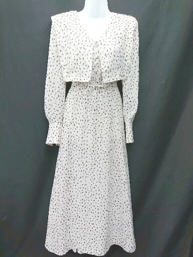 ◇ le.coeur blanc 総柄 長袖 ロング丈 ワンピース サイズ38 ベージュ ブラウン レディース E 【中古】 ◇ le.coeur blanc 総柄 長袖 ロング丈 ワンピース サイズ38 ベージュ ブラウン レディース E 【中古】