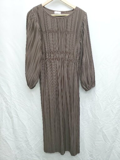 ◇ tal. by yumi. プリーツ 長袖 膝下丈 ワンピース サイズM ダークブラウン系 レディース P 【中古】 ◇ tal. by yumi. プリーツ 長袖 膝下丈 ワンピース サイズM ダークブラウン系 レディース P 【中古】