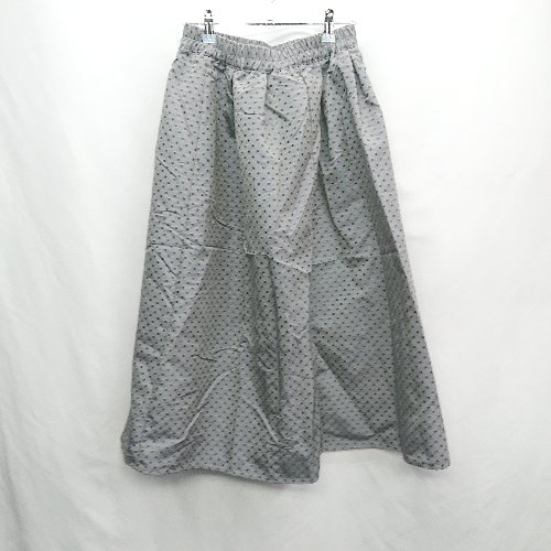 ◇ Te chichi TERRASSE ドット柄 膝丈 台形 スカート サイズF グレー ブラック レディース E 【中古】 ◇ Te chichi TERRASSE ドット柄 膝丈 台形 スカート サイズF グレー ブラック レディース E 【中古】