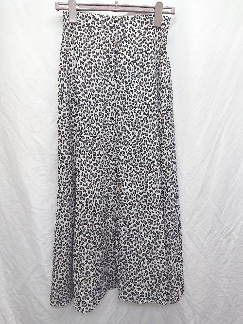 ◇ LOWRYS FARM ローリーズファーム レオパード柄 ロング フレア スカート サイズF ホワイト系 ブラック レディース P 【中古】