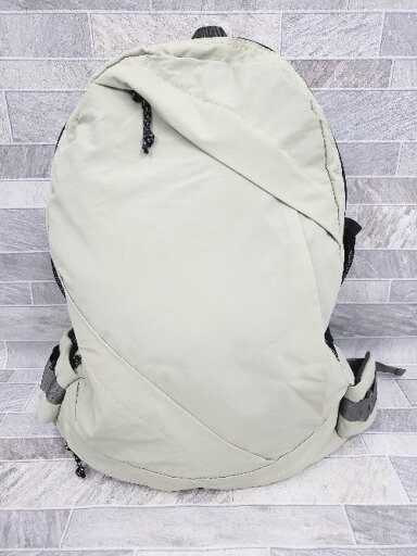 ◇ PAPAPAPARK パパパパーク マルチポケット バックパック リュックサック ベージュ レディース P 【中古】 ◇ PAPAPAPARK パパパパーク マルチポケット バックパック リュックサック ベージュ レディース P 【中古】