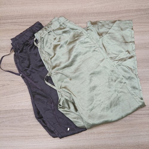 ◇ 《 HONEYSUCKLE ROSE まとめ商品　サイズM　サテン系　ウエストゴム　腰ひも調節　シンプル パンツ ..