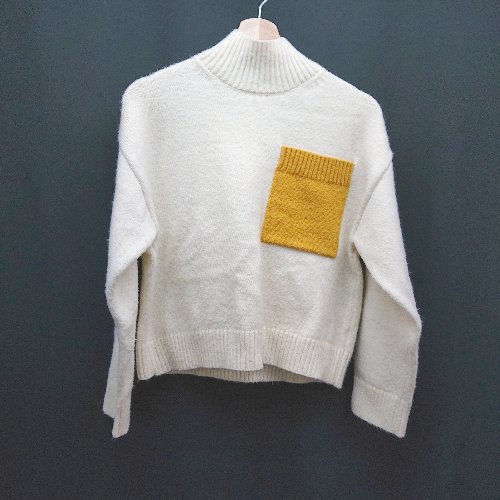 ◇ VEGA CHANG ハイネック ボリューム袖 オーバーサイズ カジュアル 長袖 ニット サイズS ホワイト レディース E 【中古】