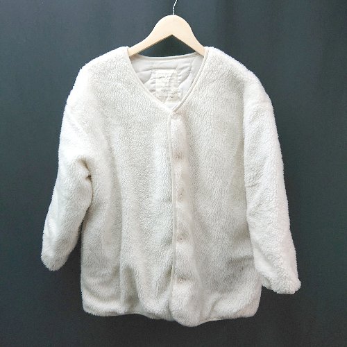 ◇ apres jour mignon Vネック ボア ボタン 中綿 秋冬物 オシャレ 長袖 ジャケット サイズF ホワイト系 レディース E 【中古】 ◇ apres jour mignon Vネック ボア ボタン 中綿 秋冬物 オシャレ 長袖 ジャケット サイズF ホワイト系 レディース E 【中古】