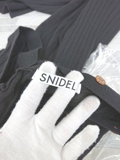 ◇ ⊇ snidel スナイデル リブニット 五分袖 膝下丈 ワンピース サイズONE ブラック レディース P 【中古】