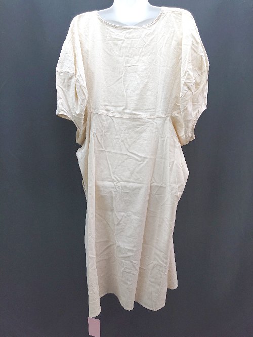 ◇ ◎ ●未使用● Futier land ナチュラル 薄手 春夏 シンプル 半袖 ロング丈 ワンピース サイズF ベージュ レディース E 【中古】