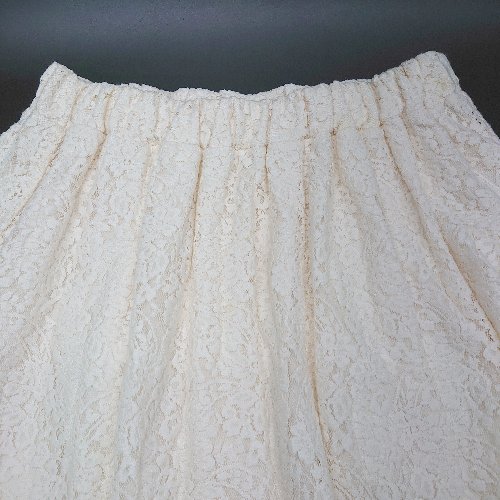 ◇ Free's Mart 総レース 裏地 ウエストゴム 花柄 きれいめ ロング丈 フレア スカート サイズF アイボリー レディース E 【中古】