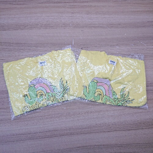 ◇ ◎ ●未使用● 《 BREEZE ブリーズ まとめ商品 2点セット サイズ130/110 兄弟姉妹 tシャツ メンズ レディース 》 E 【中古】