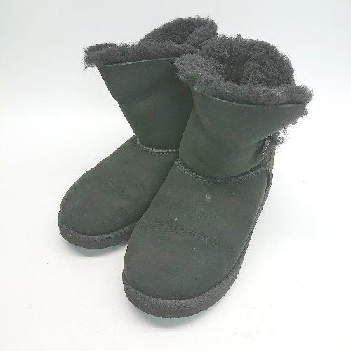 ◇ UGG アグ 冬物 もこもこ 暖か おしゃれ かわいい ブーツ サイズ22 ブラック レディース E 【中古】