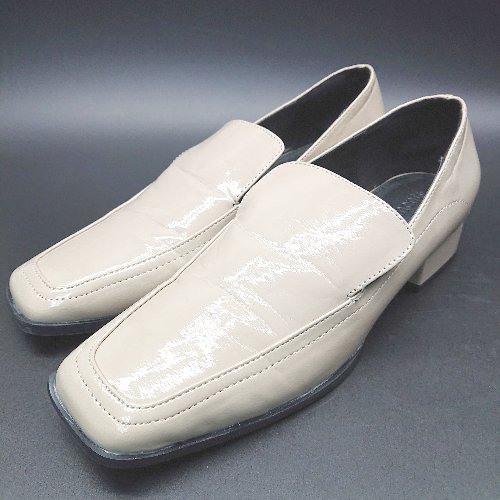 ◇ moment+ スクエアトゥ 軽量 オフィス きれい目 ローファー サイズL ベージュ レディース E 【中古】