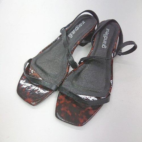 ◇ ⊂ grand fleur ベルト付き ヒールサンダル サイズL ブラック ブラウン系 レディース E 【中古】