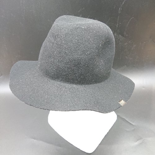 ◇ Θ CA4LA カシラ ロゴプレート装飾 中折れハット ブラック サイズ表記なし メンズ. レディース E 【中古】