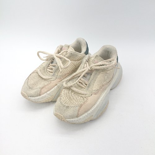 ◇ Θ PUMA プーマ ローカット スニーカー シューズ サイズ24 ベージュ系 レディース E 【中古】管理番号150306003174220250528ベースS/N付属品無全体的使用感あり素材布系/ラバー系ソール色ベージュ系サイズサイズ24梱包サイズ3宅急便運賃一覧表はこちらをクリック採寸サイズサイズガイドはこちらをクリックコンディションレベルDコンディション詳細はこちらをクリックコンディション詳細商品状態、状態の目安につきまして、あくまでも弊社基準による目安となっております。リユース品の特性上、大小様々なダメージが発生しており、全ての商品の全てのダメージ詳細を記載する事が難しい為、目安として記載をさせていただいております。二次流通品のご理解、ご納得を頂いた上、ご購入をお願い致します。