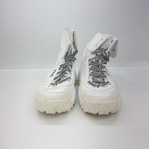 ◇ Θ FILA カジュアル　ハイカット スニーカー サイズ25 ホワイト系 レディース E 【中古】管理番号150513000127320250618ベースW/K付属品無素材布系/ラバー系ソール色ホワイト系サイズサイズ25梱包サイズ3宅急便運賃一覧表はこちらをクリック採寸サイズサイズガイドはこちらをクリックコンディションレベルCコンディション詳細はこちらをクリックコンディション詳細商品状態、状態の目安につきまして、あくまでも弊社基準による目安となっております。リユース品の特性上、大小様々なダメージが発生しており、全ての商品の全てのダメージ詳細を記載する事が難しい為、目安として記載をさせていただいております。二次流通品のご理解、ご納得を頂いた上、ご購入をお願い致します。