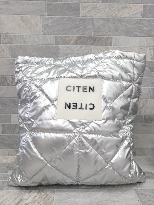 ◇ ⊂ 未使用 CITEN シテン UNITED ARROWS タグ付き キルティング パデッド トートバッグ シルバー レディース E 【中古】のサムネイル