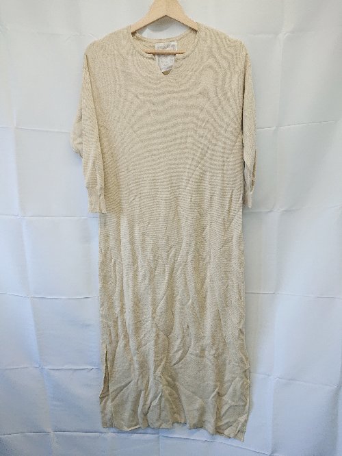 ◇ Θ BEARDSLEY ビアズリー サイドスリット 長袖 膝下丈 ニットワンピース サイズF イエローベージュ系 レディース E 【中古】
