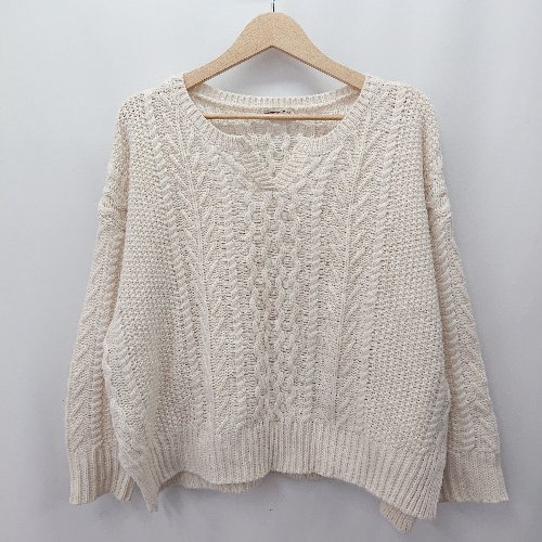 ◇ ⊇ Samansa Mos2 サマンサ モスモス シンプル系 長袖 ケーブル編みニット サイズF ホワイト系 レディース メンズ E 【中古】