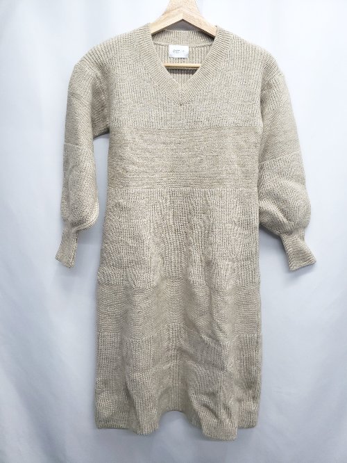 ◇ ⊇ emi+ エミプラス Vネック 長袖 膝丈 ワンピース サイズF ベージュ レディース E 【中古】