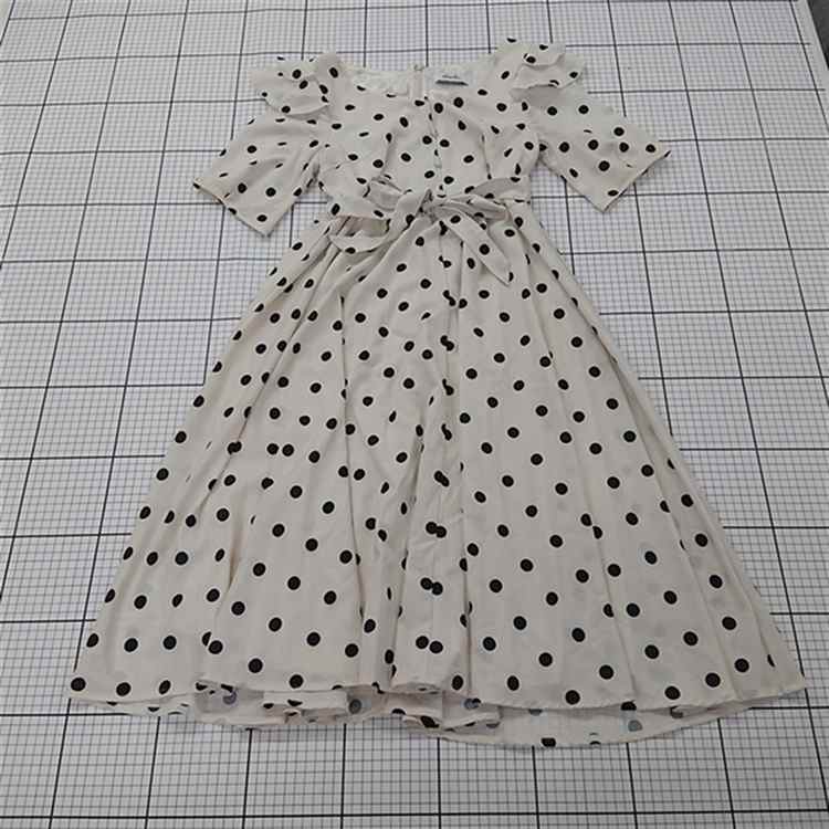 ◇ ⊂ dazzlin ダズリン 水玉 ドット 半袖 膝下丈 ワンピース サイズS ホワイト系 レディース E 【中古】