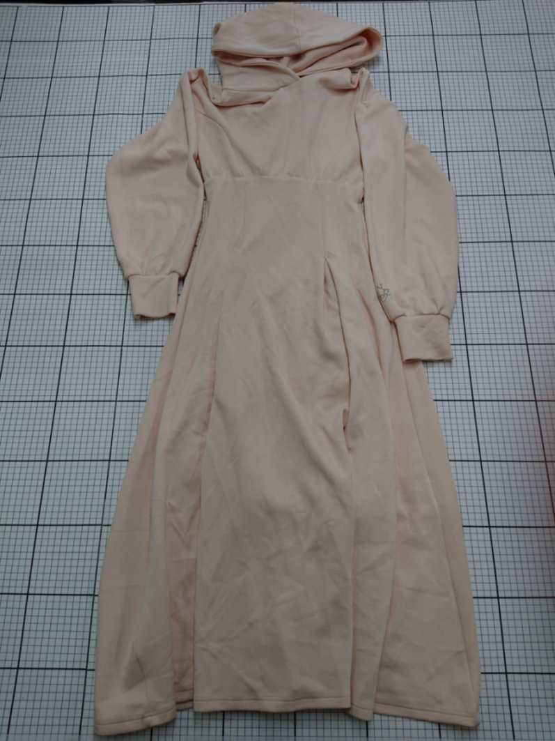 ◇ ワンピース サイズ one after another NICE CLAUP フード付きカットワンピース ピンクベージュ系 Fサイズ レディース E 【中古】