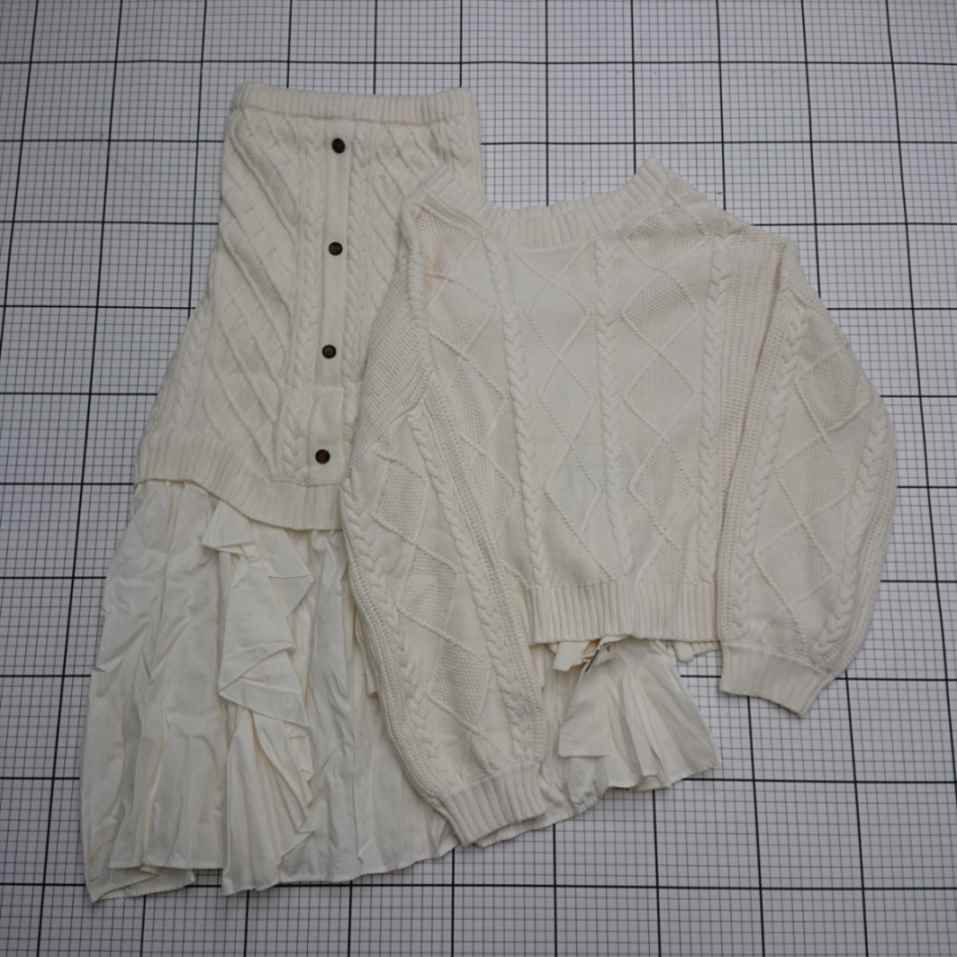 ◇ ⊇ 【グレイル GRL】rut386 ケーブルニットトップス＆フリルスカートセットアップ Sサイズ アイボリー系 レディース E 【中古】