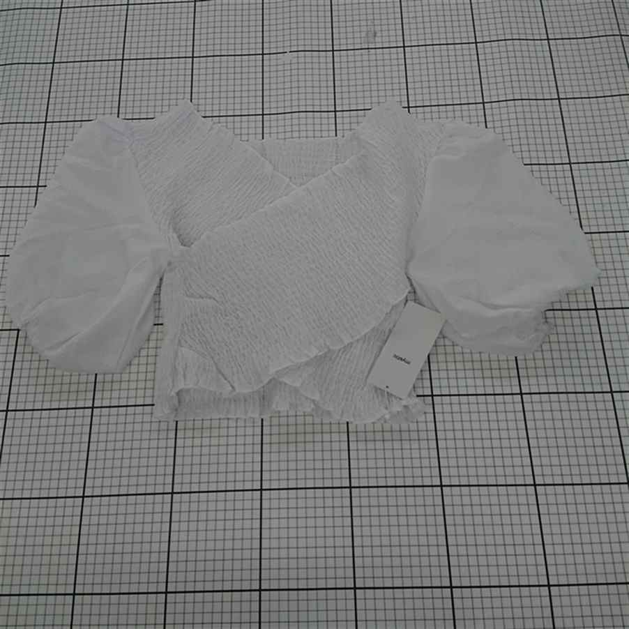 ◇ ⊂ 未使用 【ミスティック mystic】MYZ1011504A0004 シャーリングパフスリーブブラウス オフホワイト系 Fサイズ E 【中古】