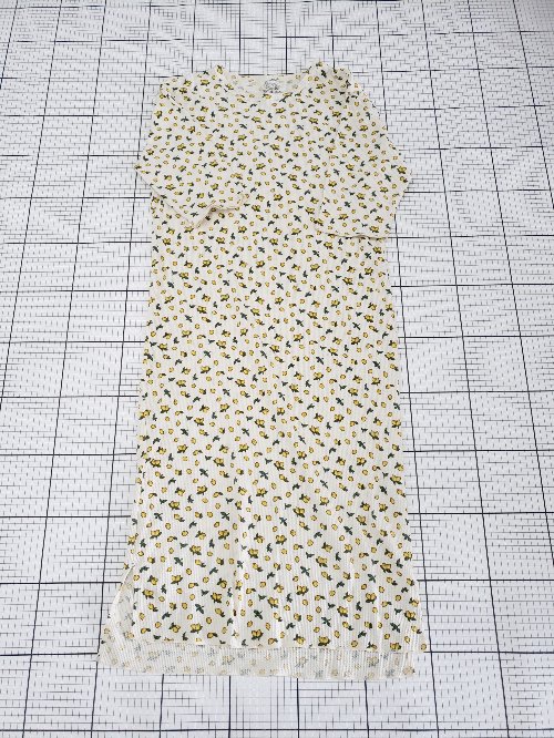 ◇ Θ フルーツオブザルーム レモン 七分袖 ロング丈 ワンピース サイズS クリーム系 レディース E 【中古】