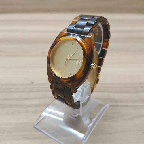 ◇ NIXON ニクソン 動作未確認 MORE IS MORE べっ甲 クォーツ 文字盤ゴールド 腕時計 ブラウン系 サイズ- メンズ E 【中古】