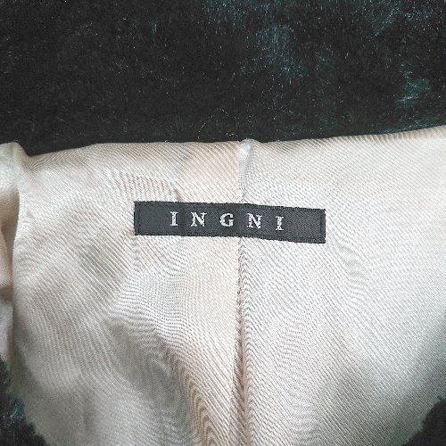 ◇ INGNI フロントボタン モコモコ ふわふわ ガーリー 冬向け 長袖 ボアジャケット サイズM ブラック レディース E 【中古】