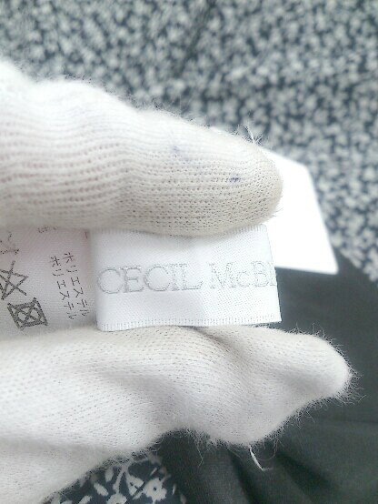 ◇ CECIL McBEE セシルマクビー 小花柄 ロング フレア スカート サイズM ネイビー系 ホワイト系 レディース P 【中古】