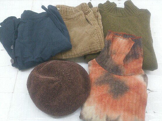 ■ 《 select MOCA 他 まとめ売り5点セット サイズM&F&M相当 セーター パンツ スカート ベレー帽 レディース 》 P 【中古】