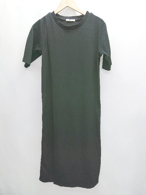 ◇ ⊂ SLY スライ SLIT SWITCH LONG TOPS 半袖 カットソー トップス サイズ1 ブラック レディース P 【中古】