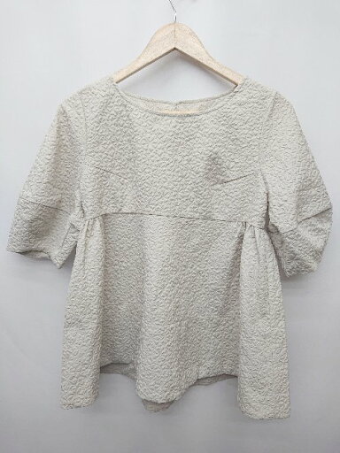 ◇ ◎ ●未使用● ノーブランド 新品タグ 花柄 フレア 半袖 カットソー サイズM ベージュ系 レディース P 【中古】 ◇ ◎ ●未使用● ノーブランド 新品タグ 花柄 フレア 半袖 カットソー サイズM ベージュ系 レディース P 【中古】