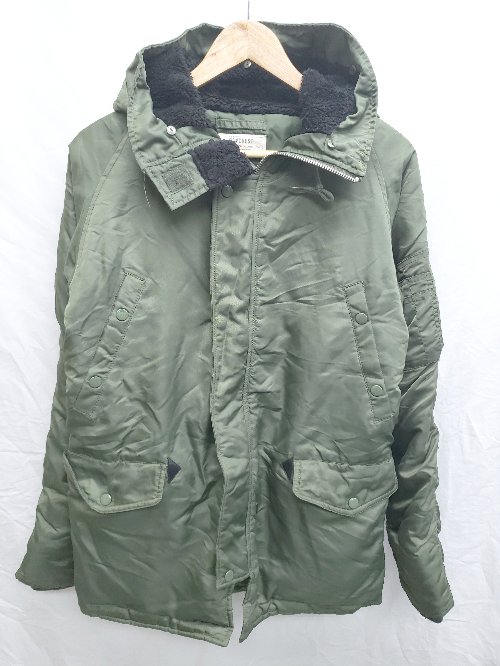 ◇ Baycrest ベイクレスト 長袖 中綿 ジャケット サイズ? カーキ メンズ P 【中古】