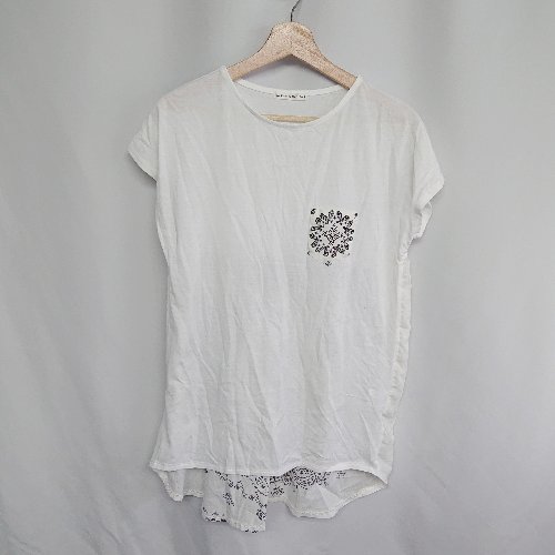 ◇ ⊂ continuer de NICE CLAUP コンティニュエ デ ナイスクラップ 総柄 半袖 Tシャツ サイズF ホワイト..