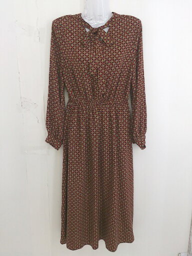 ◇ Libby&Rose リビーアンドローズ 総柄 長袖 膝下丈 ワンピース ネイビー オレンジ系 マルチ レディース 【中古】 ◇ Libby&Rose リビーアンドローズ 総柄 長袖 膝下丈 ワンピース ネイビー オレンジ系 マルチ レディース 【中古】