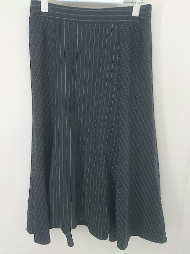 ◇ Mixing blue ミキシングブルー ストライプ 膝下丈 フレア スカート サイズ38 グレー ホワイト レディース 【中古】 ◇ Mixing blue ミキシングブルー ストライプ 膝下丈 フレア スカート サイズ38 グレー ホワイト レディース 【中古】