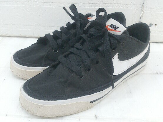 ◇ NIKE コート レガシ