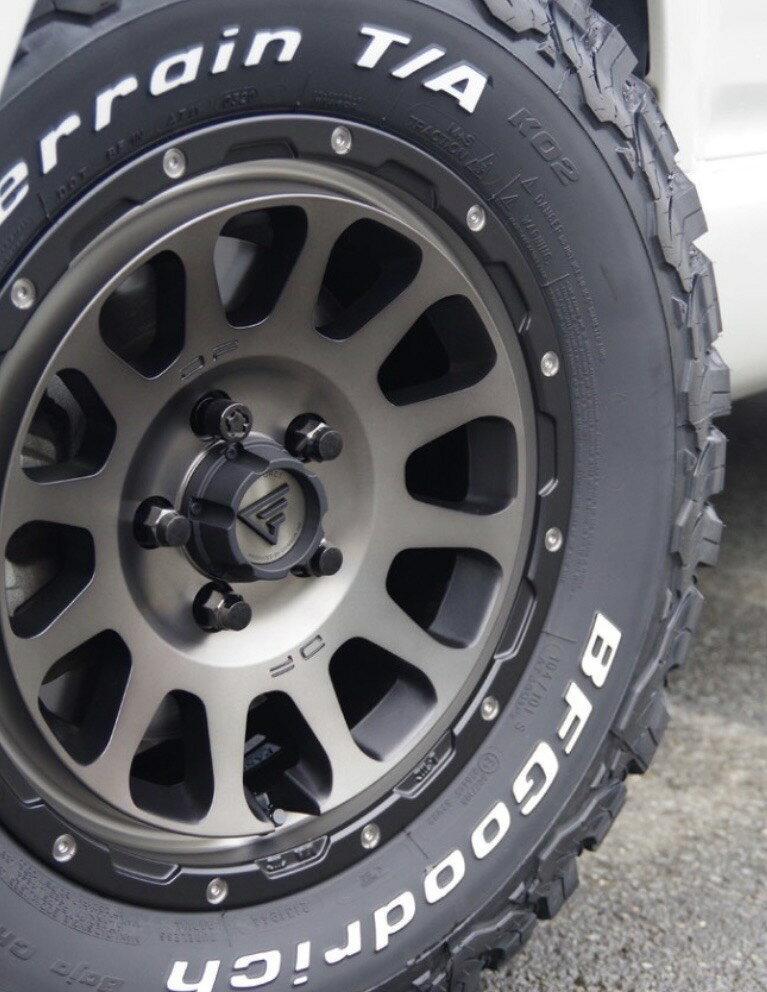 デルタフォース オーバル マットスモークポリッシュ 色 角度で色が違います 13ml タッチペン タッチアップ ペイント塗料 ナフサ不足により筆付き容器は付属しません。
