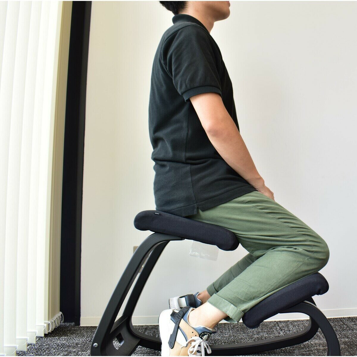 ����̵��(���졦�̳�ƻ��Υ������)��SDGs��ȶ����Ҹˤ��ȯ����VARIER �����ꥢ�֥�Х�󥹥����� �֥�å�VARIER VARIABLE CHAIR��(�̳�ƻ��1000�ߡ����졦Υ��2000�߼�ư�û��ˡ�SDGs��ȶ����Ҹˤ��ȯ��