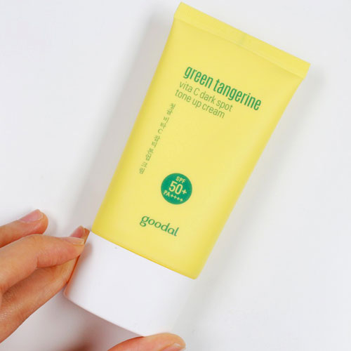 ★宅急便コンパクト発送★グーダル グリーンタンジェリンビタCトーンアップクリーム(50ml・サンクリーム) 日焼け止め SPF50+ PA++++goodal 青いミカンビタCトーンアップ メイクアップベース 韓国コスメ