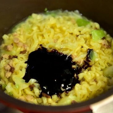 『オトギ』ジンジャジャン(135g) オトッギ ジャージャー麺 韓国ラーメン インスタントラーメン \コシのあるモチモチ食感の麺、中華料理屋の炸醤の味を再現/ マラソン ポイントアップ祭 スーパーセール