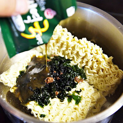 オットギ 牛肉わかめスープラーメン 115g×1個 辛くないラーメン ミヨックッラーメン 韓国ラーメン インスタントラーメン 韓国食品 # paldo-10004428 八道韓国食品 サンプル画像3