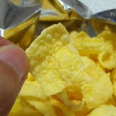 八道韓国食品のクラウン コンチップ トウモロコシチップ 70g CROWM スナック 韓国お菓子 韓国食品 #｜アングル3