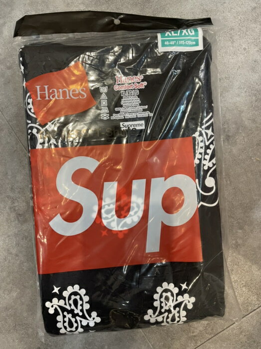 Supreme / シュプリームHanes® Bandana Tagless Tees (2 Pack) /ヘインズ バンダナ タグレス Tシャツ (2パック)Black / ブラック 黒2022AW 正規品 新古品