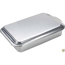 【 先着55名! 2日間限定ゾロ目555円クーポン】Nordic Ware Classic Metal 9x13 Covered Cake Pan [並行輸入品...